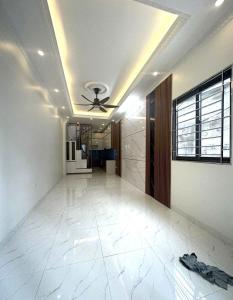 Nhà mới, Lô Góc phố Nam Dư, trung tâm Vĩnh Hưng 20M ra oto đỗ ngày đêm, chỉ 7X