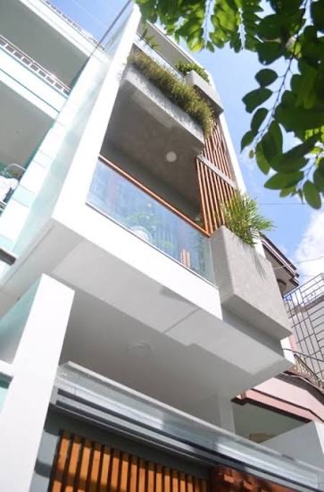 *BÁN NHÀ PHỐ THANH AM - VỊ TRÍ VÀNG, TIỆN ÍCH HOÀN HẢO , 12xTY , THU GỌN VALI LÁI Ô TÔ VÀƠ