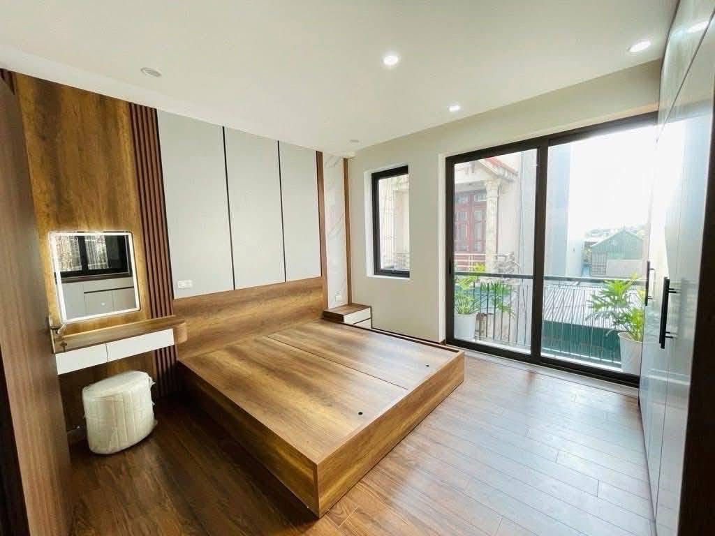 BÁN ĐẤT TẶNG NHÀ - SIÊU TIỆN ÍCH - VỊ TRÍ ĐẸP - 50M2 - 7,9 TỶ - ĐƯỜNG LÝ SƠN