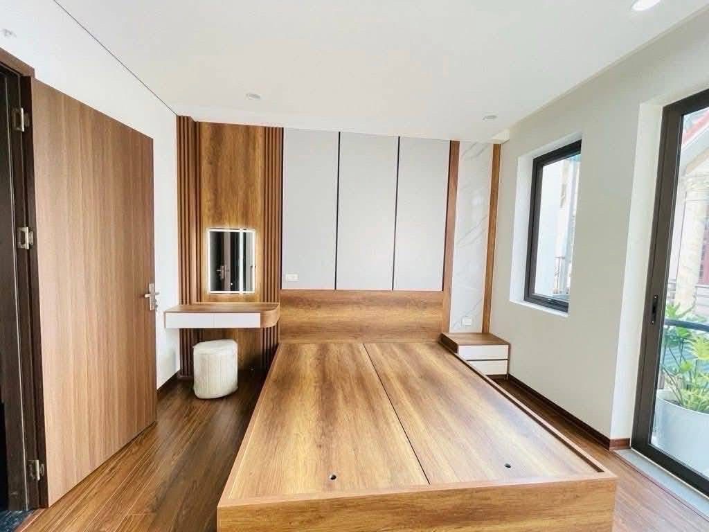 BÁN ĐẤT TẶNG NHÀ - SIÊU TIỆN ÍCH - VỊ TRÍ ĐẸP - 50M2 - 7,9 TỶ - ĐƯỜNG LÝ SƠN