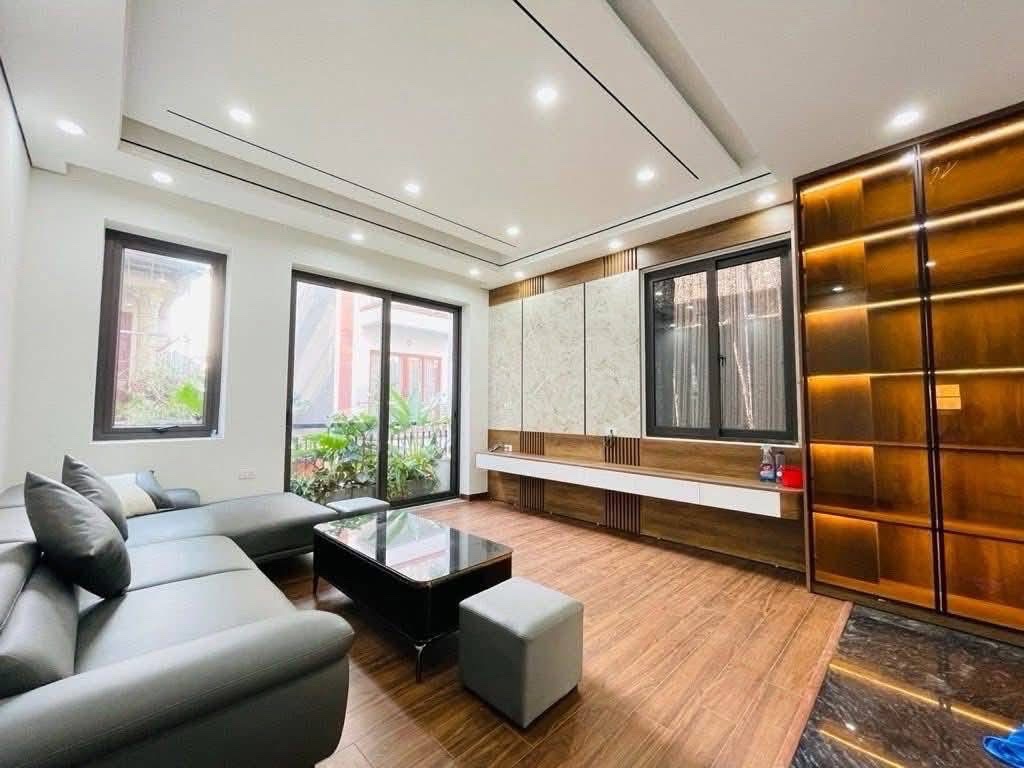 BÁN ĐẤT TẶNG NHÀ - SIÊU TIỆN ÍCH - VỊ TRÍ ĐẸP - 50M2 - 7,9 TỶ - ĐƯỜNG LÝ SƠN