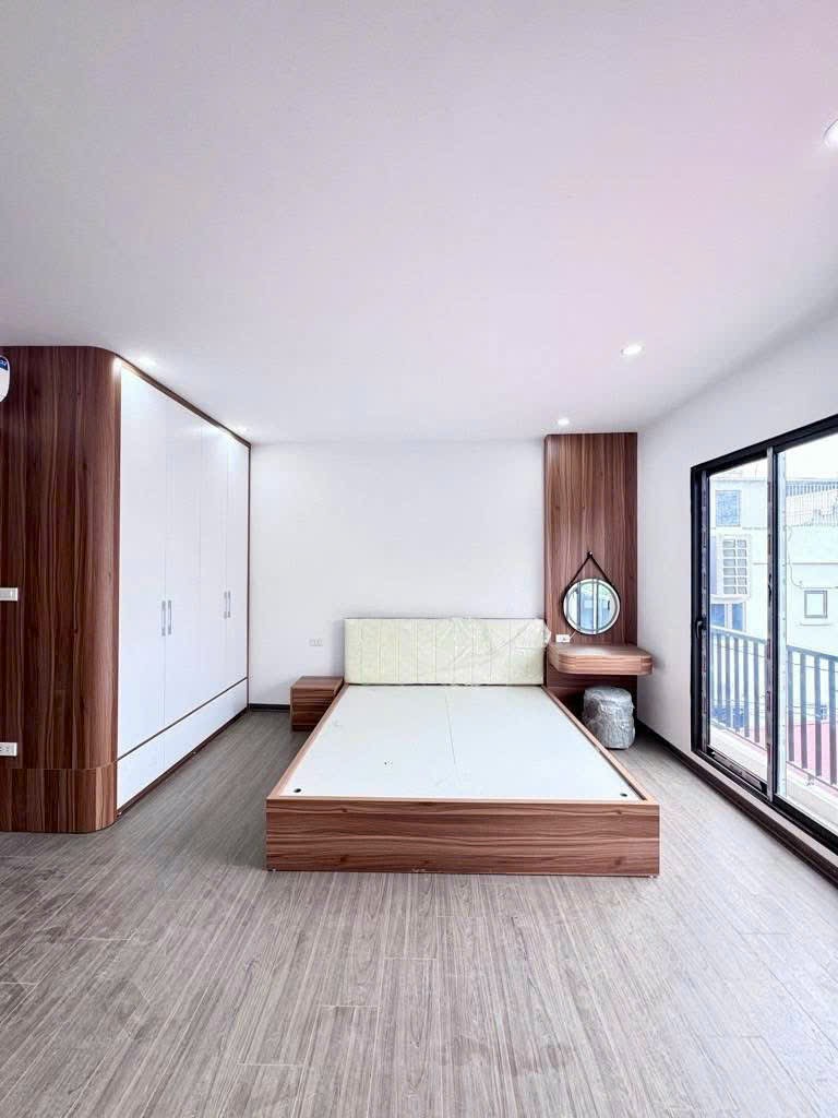 PHỐ NGỌC LÂM - CÓ 1.0.2 - DT 60M2 - 10 TỶ - MẶT TIỀN 4,7M