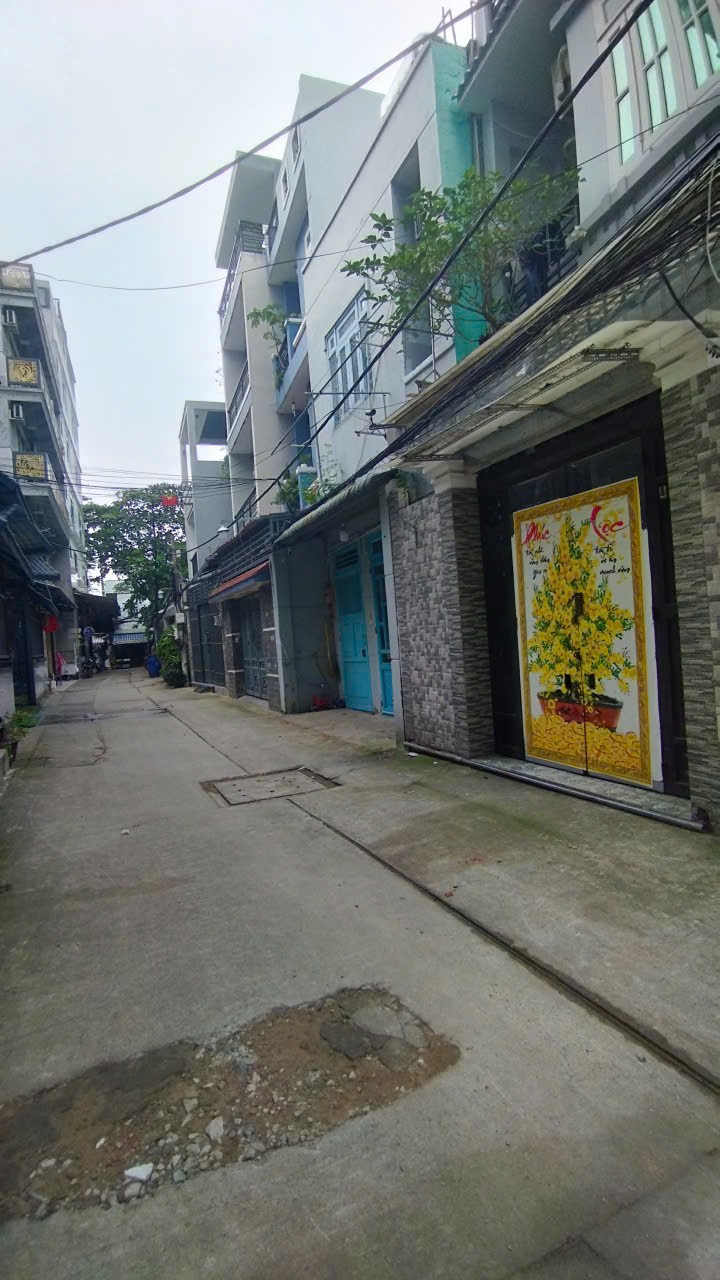 HẺM XE HƠI GẦN CHUNG CƯ NGỌC LAN QUẬN 7, KHUNG CỘT BÊ TÔNG, 4.4X12.3M, 3 TẦNG, 5 TỶ 4