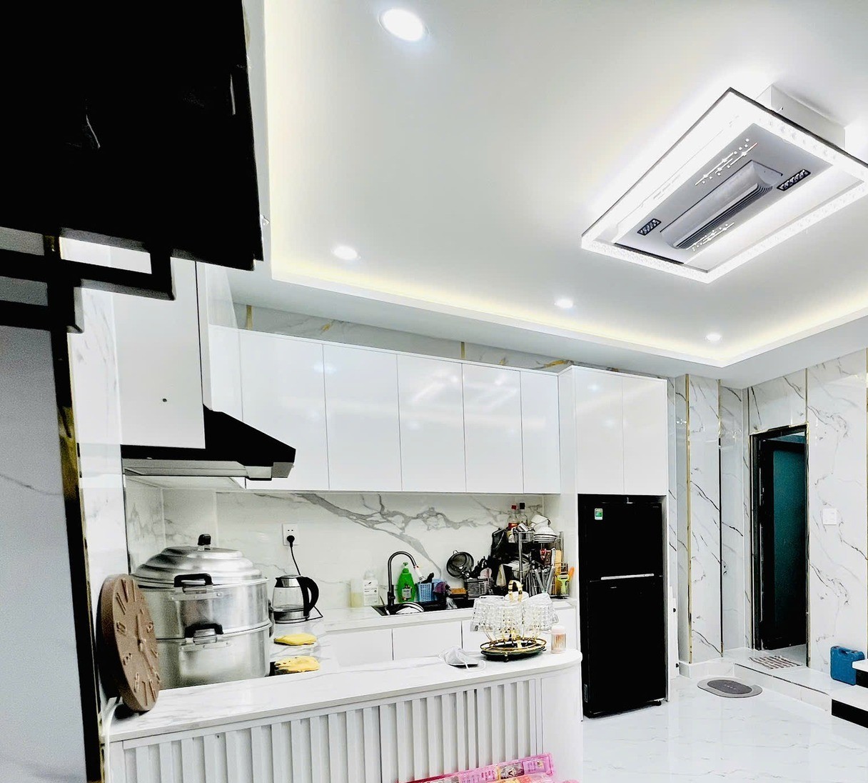 NGUYỄN THỊ THẬP GẦN LOTTE MART QUẬN 7, NỘI THẤT CỰC ĐẸP, 4X15.4M, 5 TỶ 6