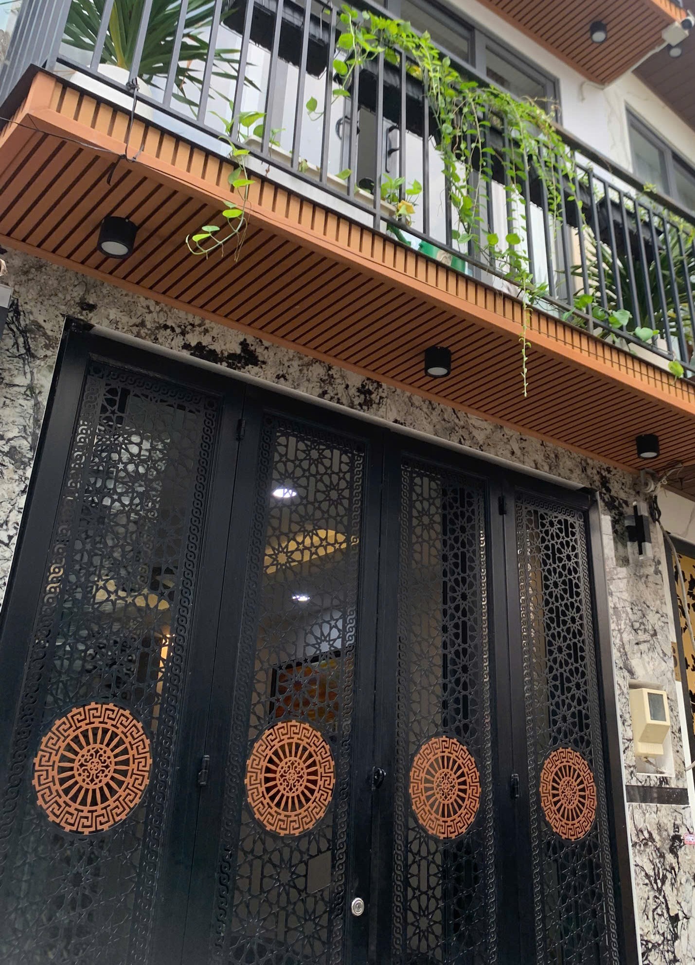 TRẦN XUÂN SOẠN GẦN CHỢ TÂN QUY QUẬN 7, THIẾT KẾ HIỆN ĐẠI, 4.03X15.6M, 5 TỶ 4