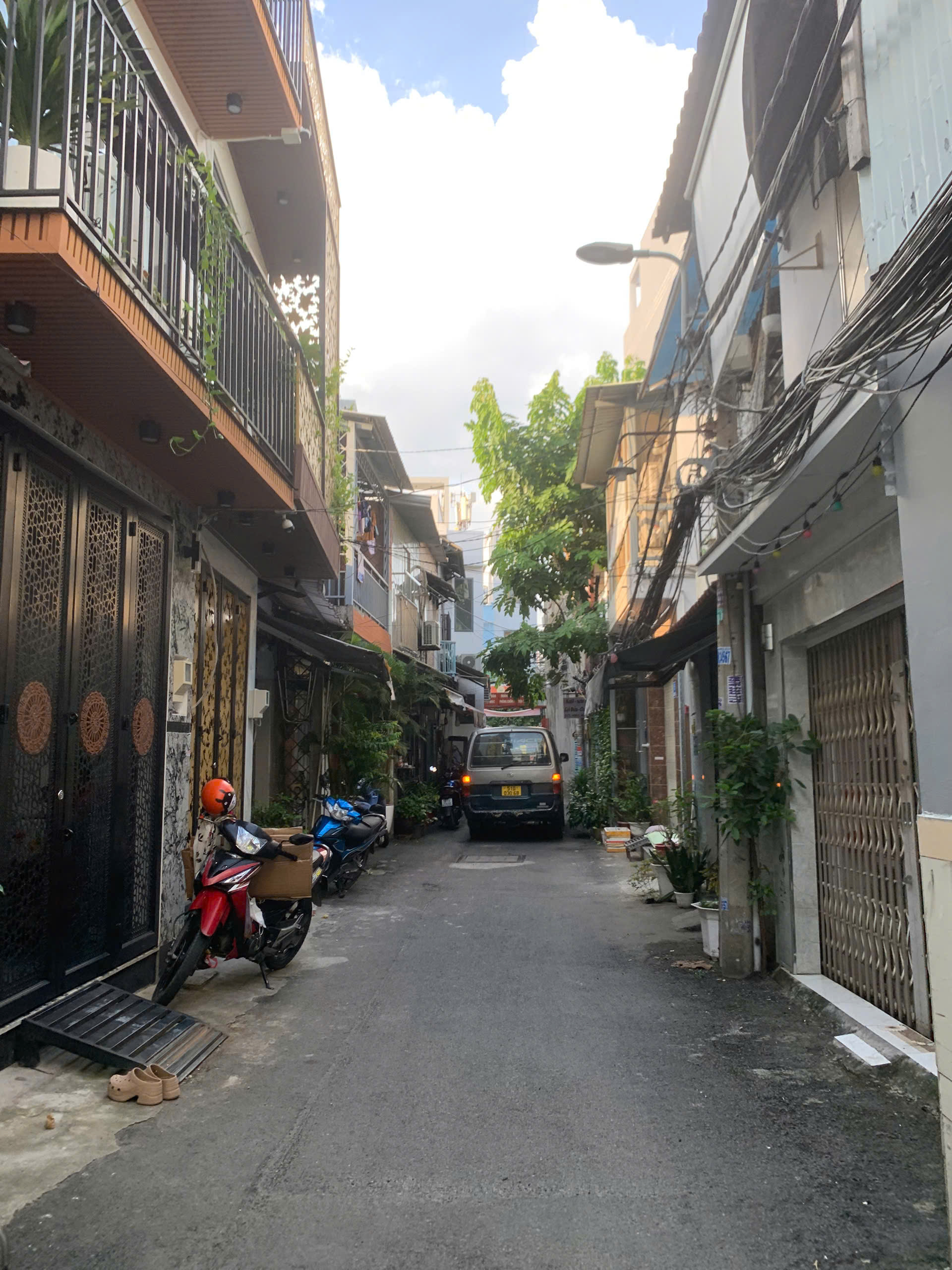 TRẦN XUÂN SOẠN GẦN CHỢ TÂN QUY QUẬN 7, THIẾT KẾ HIỆN ĐẠI, 4.03X15.6M, 5 TỶ 4