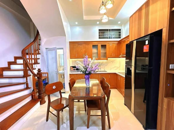 B.Á.N GẤP: NHÀ ĐẸP PHỐ NGỌC THỤY, LONG BIÊN!