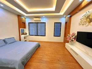 B.Á.N GẤP: NHÀ ĐẸP PHỐ NGỌC THỤY, LONG BIÊN!