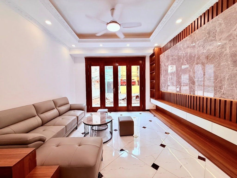 NHÀ ĐẸP GIÁ CHẤT – NỘI THẤT CHỈNH CHU – TIỆN ÍCH BAO QUANH