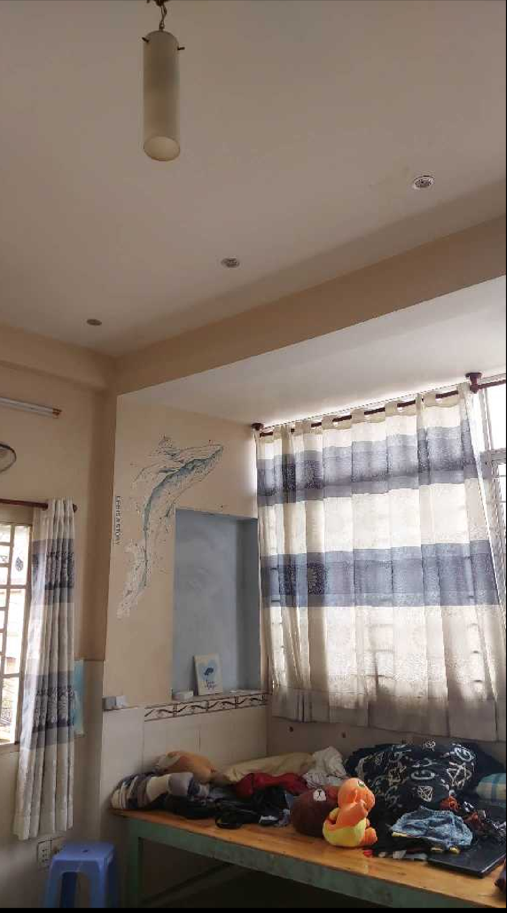 Nhà 1 trệt 3 lầu, diện tích 60m², mặt đường thông thoáng – tầng trệt có thể mở cửa hàng nhỏ, quán cà phê mini hoặc studio online.