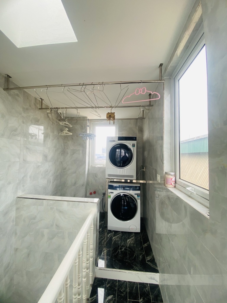 Một căn duy nhất tại Hoàng Hoa Thám Quận Tây Hồ diện tích 45m2 7 tầng , giá 9.x tỷ.