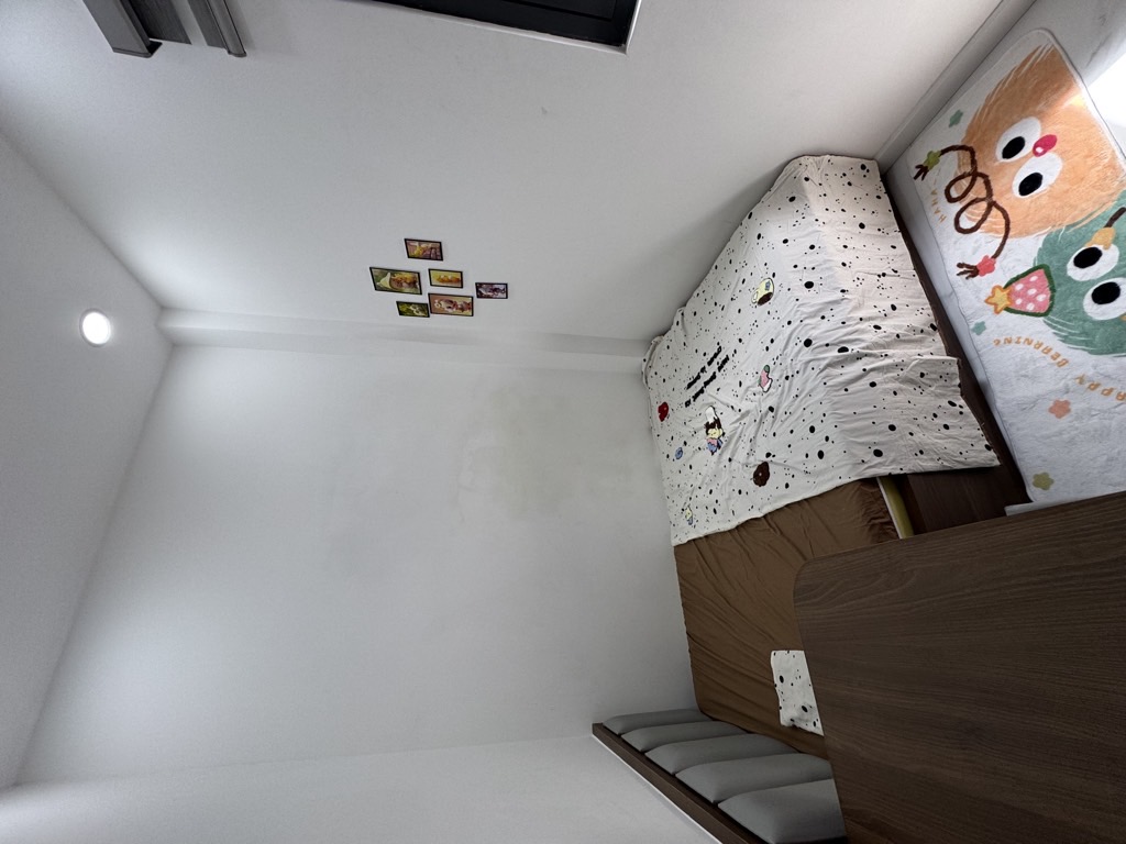 XINH XẮN ,NỘI THẤT ĐẸP, HẺM RỘNG RẢI  DỌN VÀO Ở NGAY, ĐƯỜNG HOÀNG HOA THÁM, VUÔNG VỨC, 20 M 2,  GIÁ 4,15 TỶ