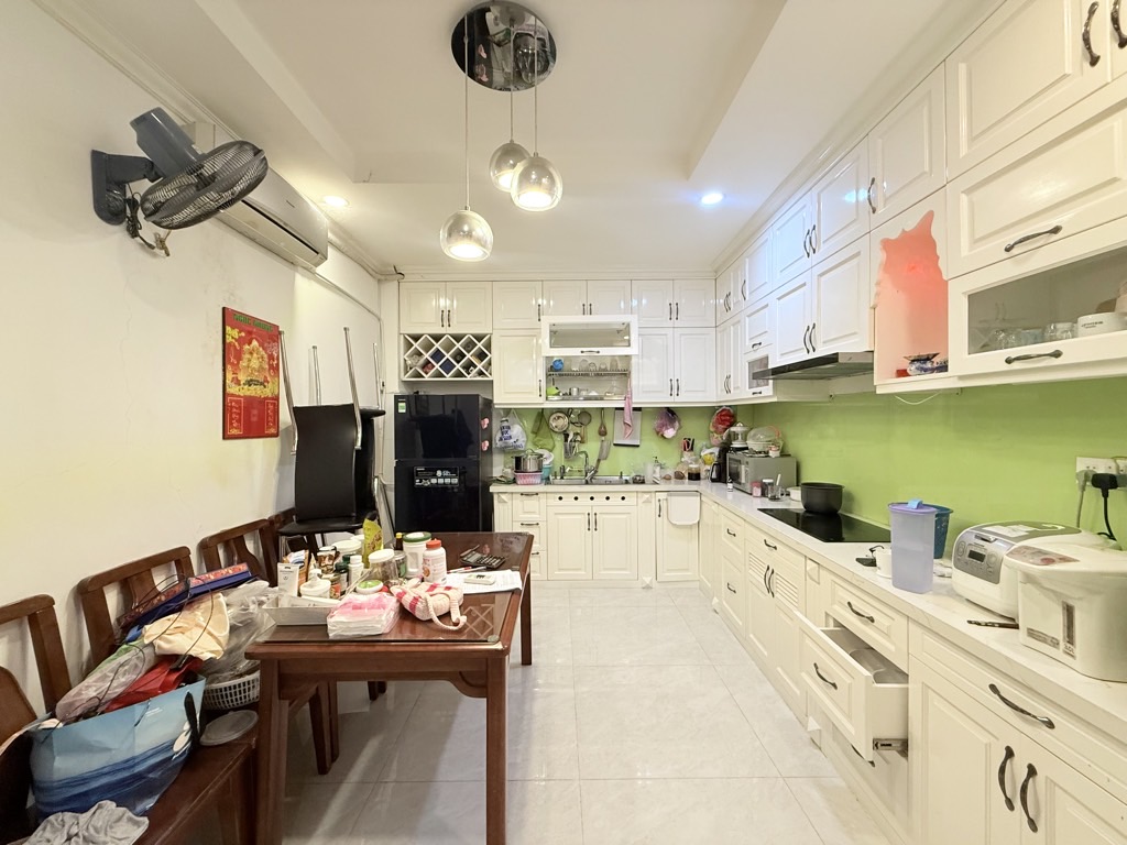 1 TÁC PHẨM N.HÀ ĐẸP 4 T.ẦNG , ĐƯỜNG BÙI ĐÌNH TÚY,   VUÔNG VỨC 55 M 2,  GIÁ 8.5 TỶ