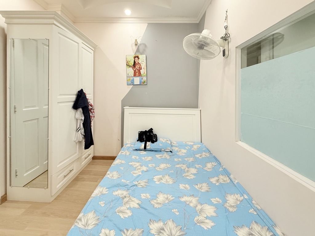 1 TÁC PHẨM N.HÀ ĐẸP 4 T.ẦNG , ĐƯỜNG BÙI ĐÌNH TÚY,   VUÔNG VỨC 55 M 2,  GIÁ 8.5 TỶ