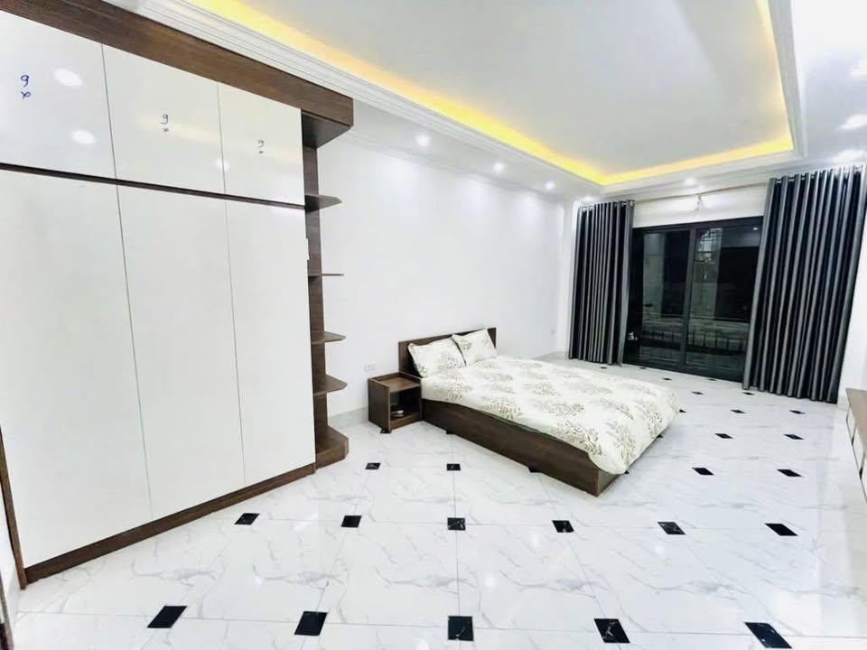 gần phố cổ, full nội thất ở long biên