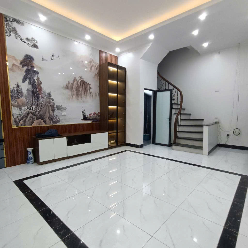 Siêu phẩm VIP Khu vực Vĩnh Tuy - Hai Bà Trưng, Full nội thất, 5 tầng, 33m2 - 8.5 tỷ