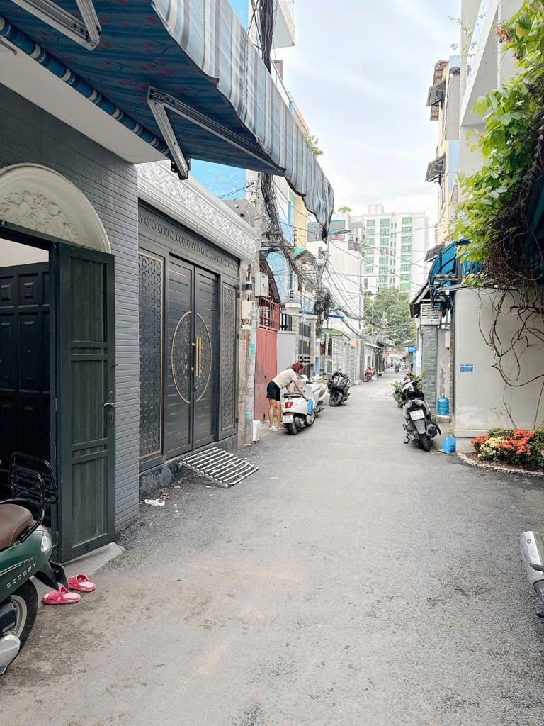 NHÀ ĐẸP GIÁ TỐT Q7 – CHÍNH CHỦ BÁN, CHƯA QUA ĐẦU TƯ