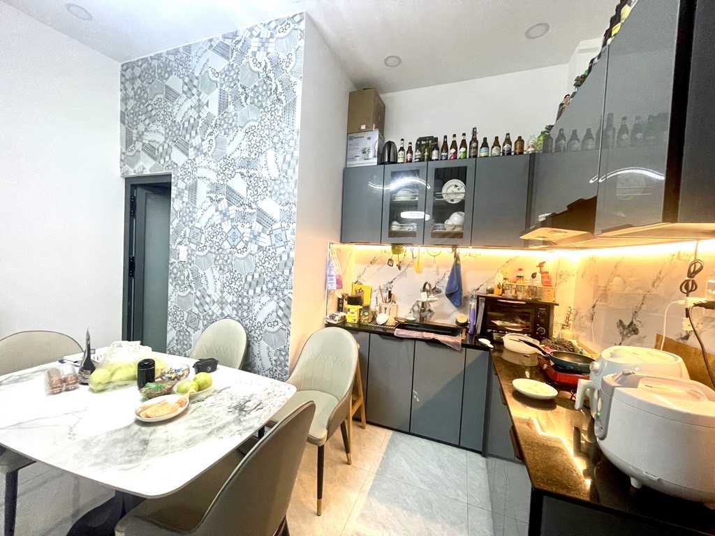 Hoàng Hoa Thám 36 4 4 9 6.6 tỷ Đức Nhuận Phú Nhuận