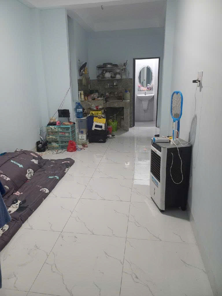 NHÀ MỚI XÂY- HẺM TRƯỚC NHÀ 4M - GẦN TRUNG TÂM BÌNH THẠNH GIÁP Q1- CÁCH NHÀ THỜ THI NGHÈ 300M