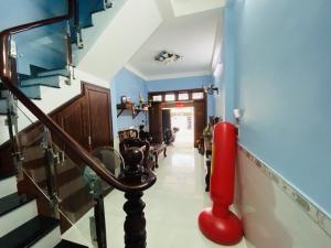 CẦN BÁN GẤP NHÀ 3 TẦNG 80m2, HẺM XE HƠI THÔNG NGAY LINH TÂY