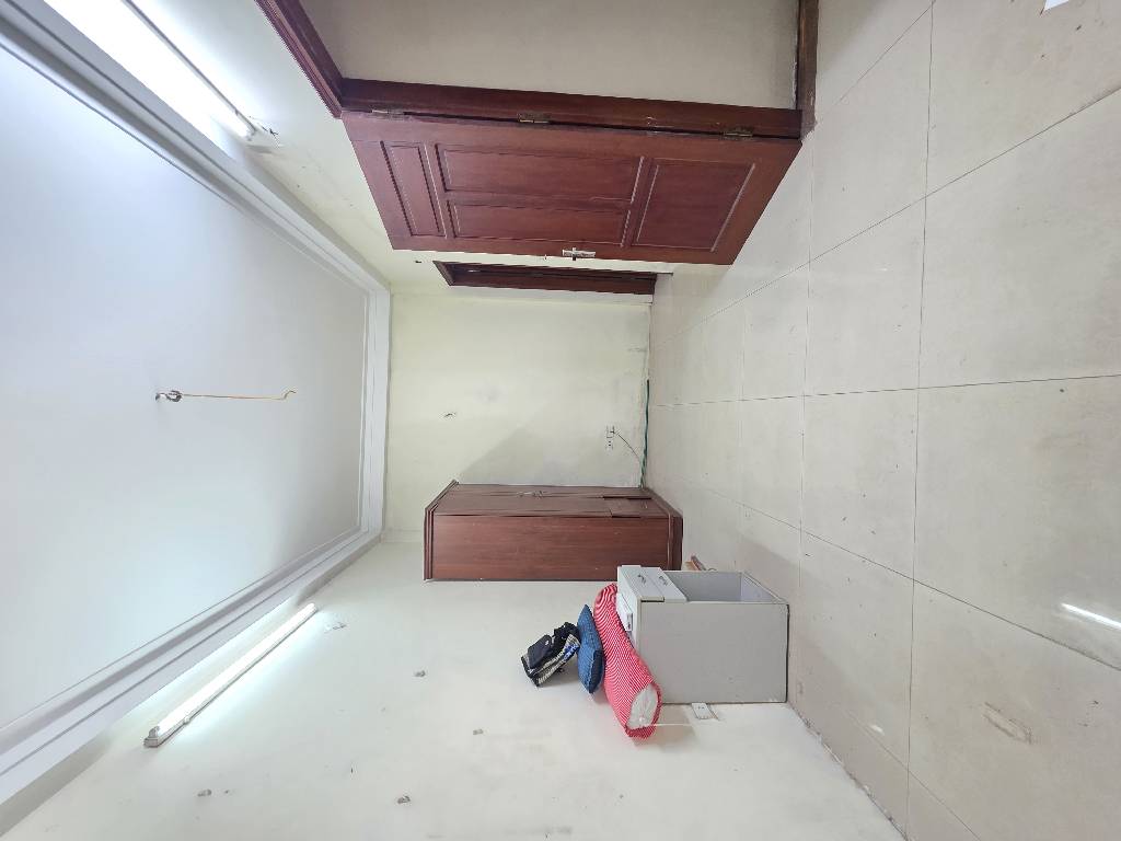 Nhà riêng QUAN NHÂN - 65m, 5 tầng, mặt tiền 6m