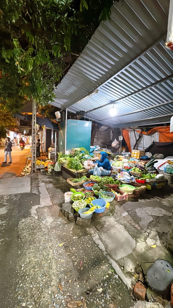 Bán đất mặt phố Hoàng Công Chất 145m, mặt tiền 6m