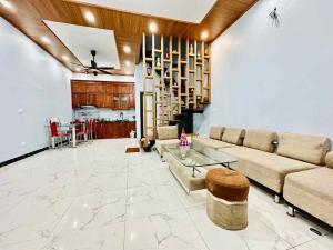 nhà mới 40m trung tâm quận tây hồ mà có hơn 1 tỷ