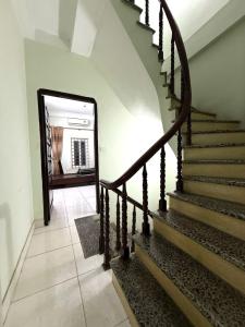 BÁN NHÀ 5 TẦNG -  NGÕ 55 HOÀNG HOA THÁM - GIÁ 15,8 TỶ