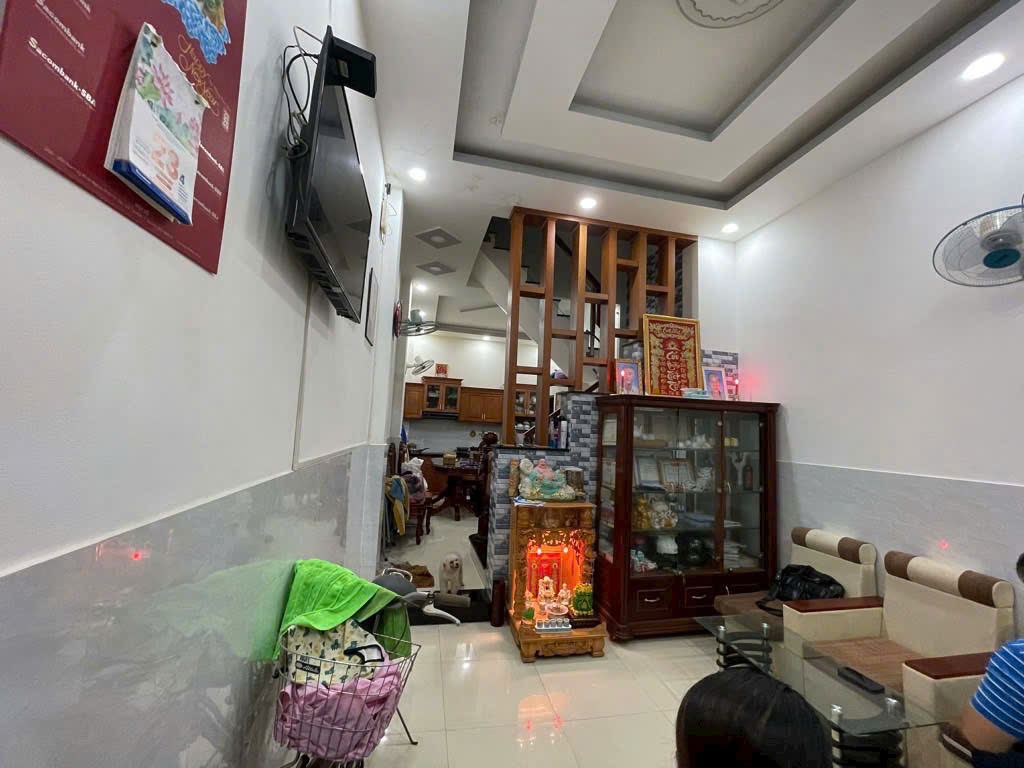 Phạm Thế Hiển, Hẻm xe hơi, không quy hoạch