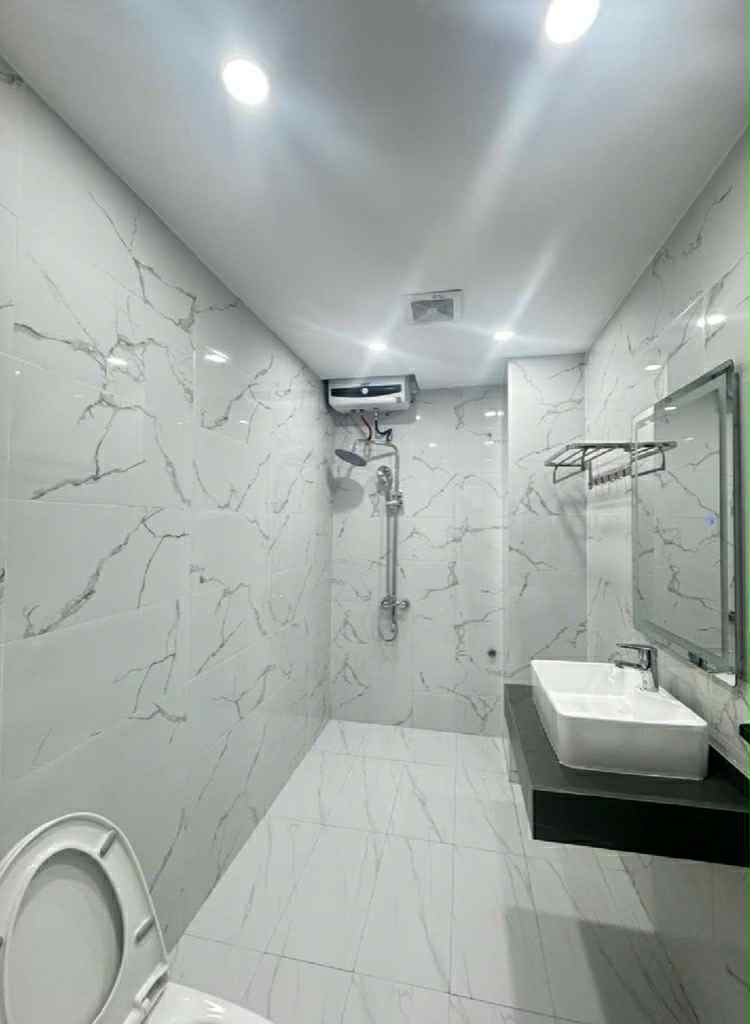 BÁN NHÀ ĐÔNG ANH - NHÀ MỚI ĐẸP - Ô TÔ đỗ cửa, diện tích 53m, 3 tầng , mặt tiền 3,5m, chiều dài 15m