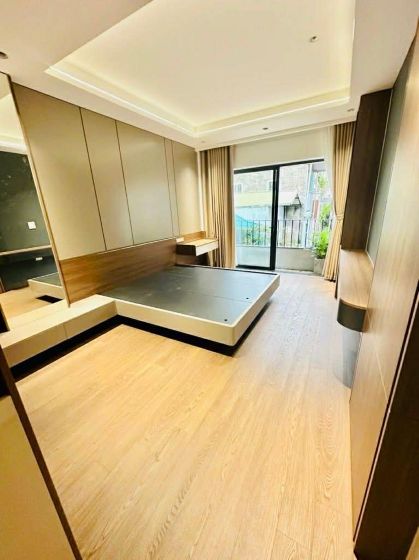 Nhà Mới 2 Thoáng Phố Trường Chinh - 42m2 - 6 Tầng Thang Máy - Ô Tô Tránh Cách 20m - Ở Ngay