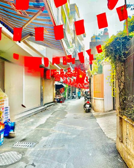 Nhà Đẹp 7Tầng Thang Máy Ngay Ngã Tư Sở- 40M2- 20M Ra Phố, Ô Tô Tránh- Trung Tâm Thanh Xuân