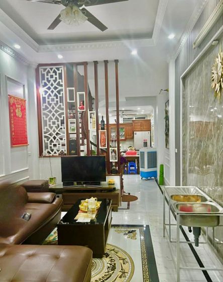 Nhà Đẹp Đón Tết Hoàng Quốc Việt - 6 Tầng - 48m2 - Cách Ô tô Tránh 10m - Kinh doanh, Cho Thuê