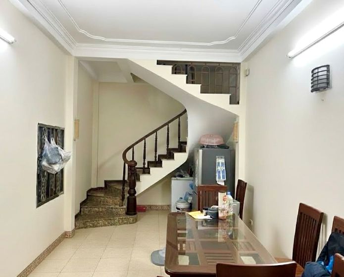 Duy Nhất 1 Căn 6.x Tỷ - Lô Góc Phố Định Công 35m2 - Cách Ô Tô 30m - Gần Hồ Vị Trí Trung Tâm