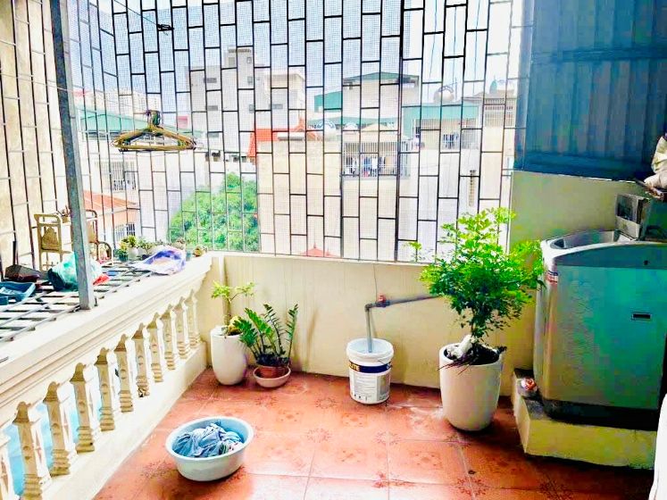 Duy Nhất 1 Căn 6.x Tỷ - Lô Góc Phố Định Công 35m2 - Cách Ô Tô 30m - Gần Hồ Vị Trí Trung Tâm