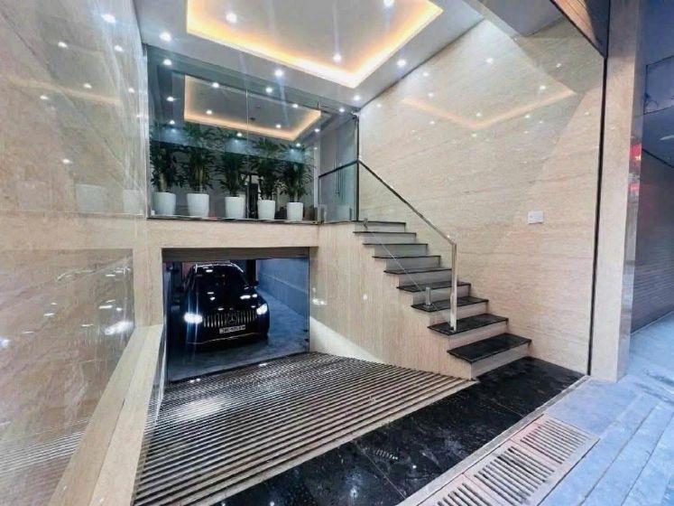 Phân Lô Cầu Giấy- 9 Tầng Thang Máy- 75m2- Ô Tô Tránh- VP Đỉnh