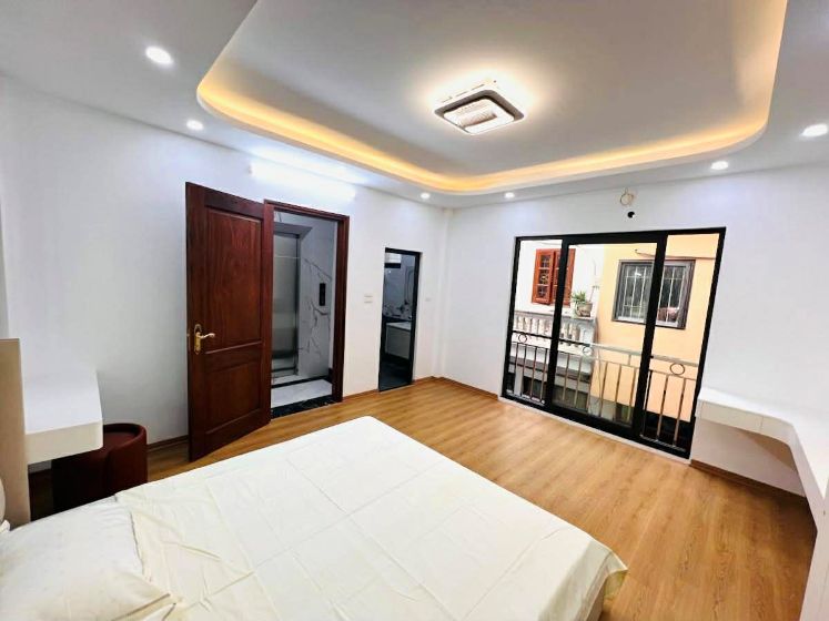 Nhà 5 Tầng Thang Máy - Lõi Hai Bà Trưng - Ngay Ngã Tư Phố Huế & Bạch Mai - Full Nội Thất