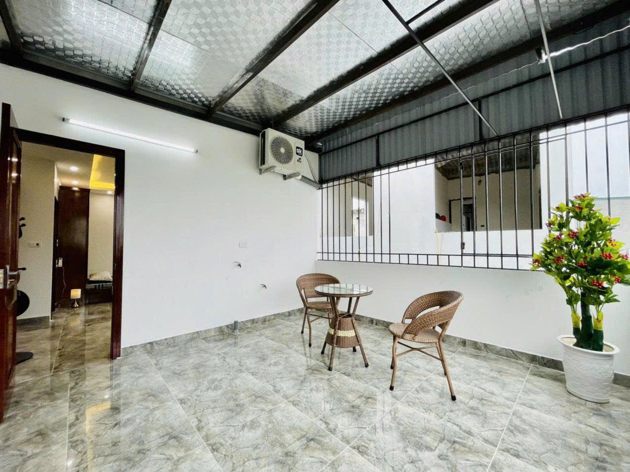 CCMN 6 TẦNG THANG MÁY MỸ ĐÌNH - 75m² - NGÕ THÔNG - GẦN Ô TÔ - DOANH THU 72TR/ THÁNG