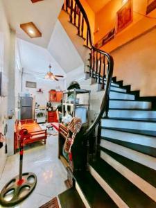 Bán Nhà 6 Tầng Phùng Khoang - 33M2 - Ngõ Bagac - 50M Ra Ô tô - Cho Thuê Dòng Tiền Ổn Định