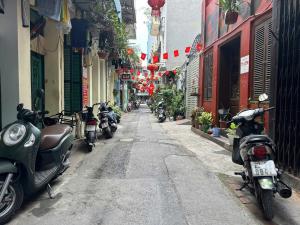 Hiếm Nhà Bán Khu Vực Hoàn Kiếm- 155m- 4 Tầng- Mặt Tiền Khủng 8m- Trung Tâm Phố Cổ Hà Nội