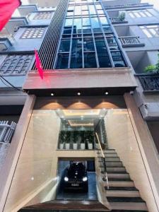 Phân Lô Cầu Giấy- 9 Tầng Thang Máy- 75m2- Ô Tô Tránh- VP Đỉnh