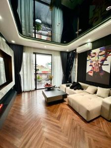 Nhà đẹp Thanh Xuân 6 Tầng Thang Máy- 50m2- Full nội thất xịn- Ngay Ngã Tư Sở