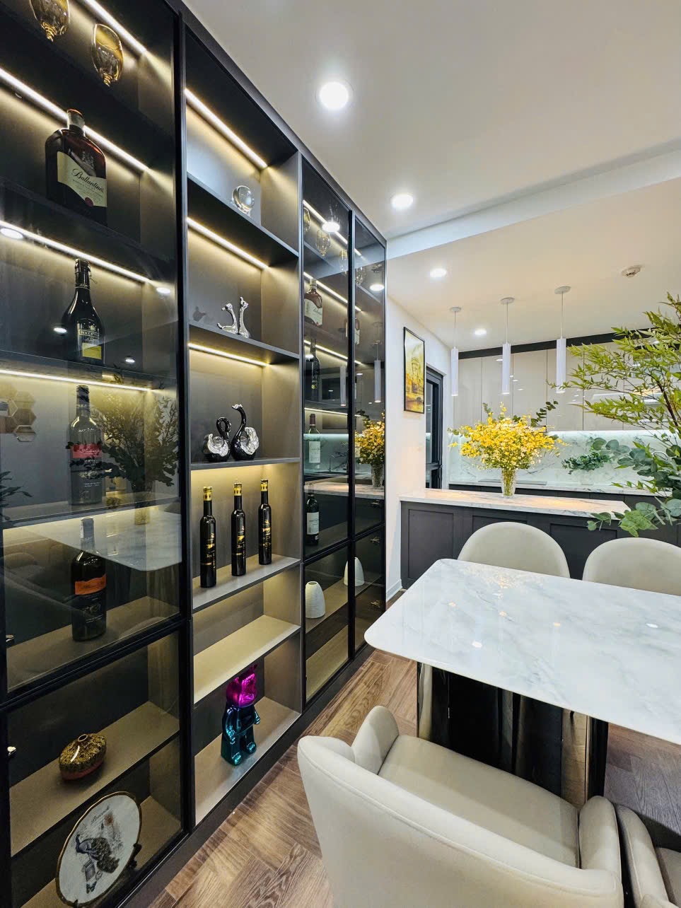 GIA ĐÌNH CHUYỂN CÔNG TÁC CẦN NHƯỢNG LẠI CĂN HỘ CAO CẤP S2 KHU ĐÔ THỊ GOLDMARK CITY DIỆN TÍCH 94m2. 3 PHÒNG NGỦ - 2 PHÒNG