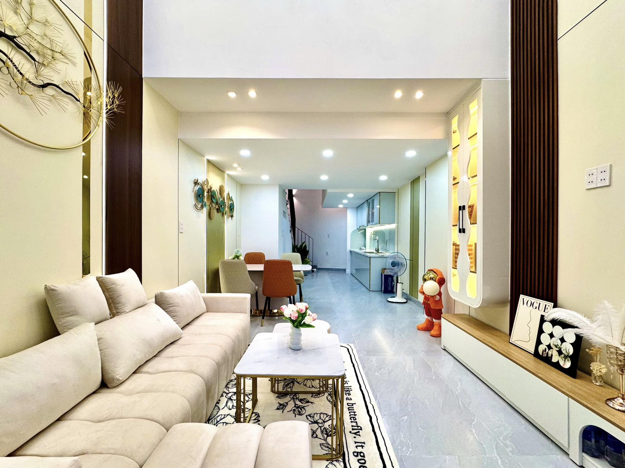 cần bán nhà gần phạm văn đồng