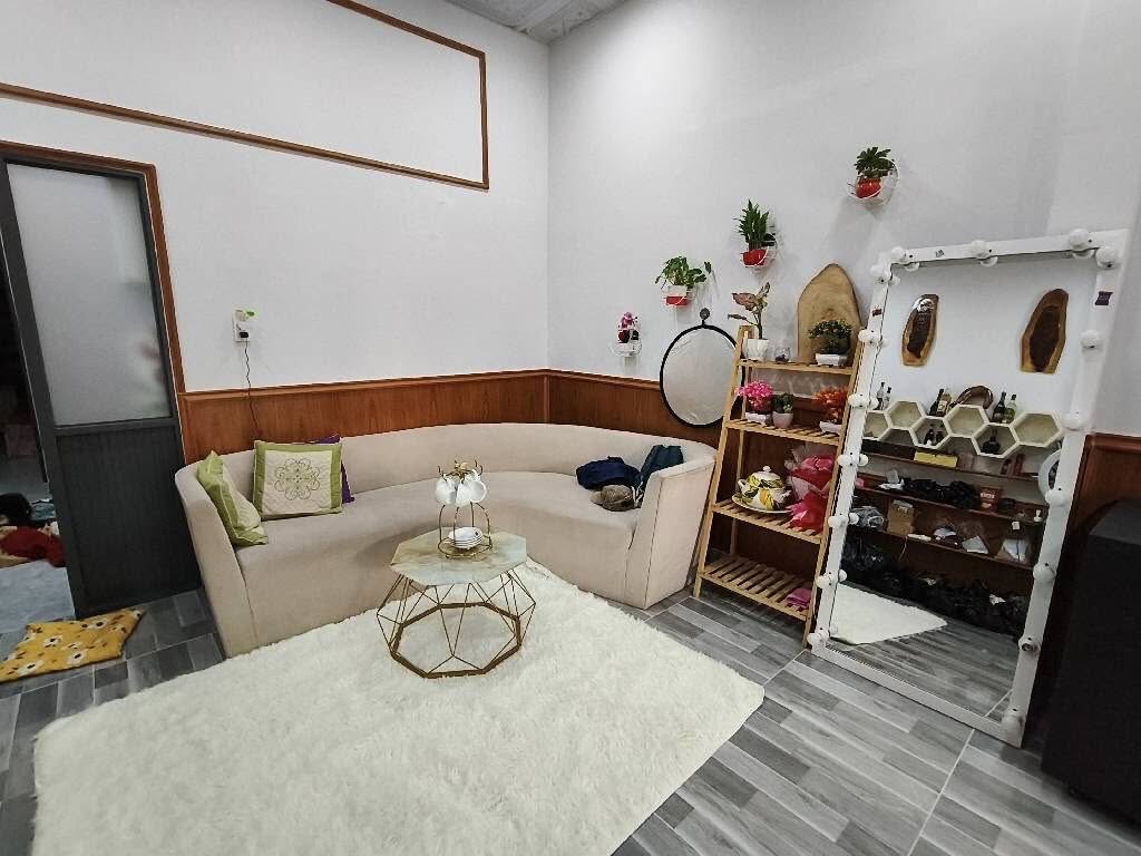 cần bán nhà giá rẻ khu vực dĩ an