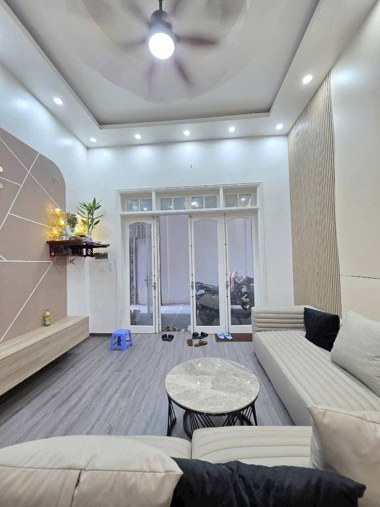 Bán nhà phố nguyễn hoàng diện tích 54m đầy đủ công năng,