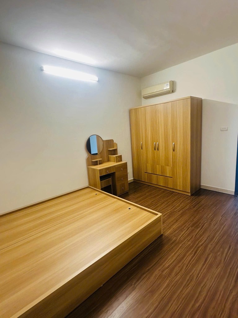 THÍCH HỢP ĐẦU TƯ, LÃI NGAY VÀI TỶ - CHCC 4 NGỦ 3 WC, LÔ GÓC, VỊ TRÍ TRUNG TÂM TRÊN ĐƯỜNG TRUNG KÍNH, 185M2 GIÁ CHỈ 12.4 TỶ