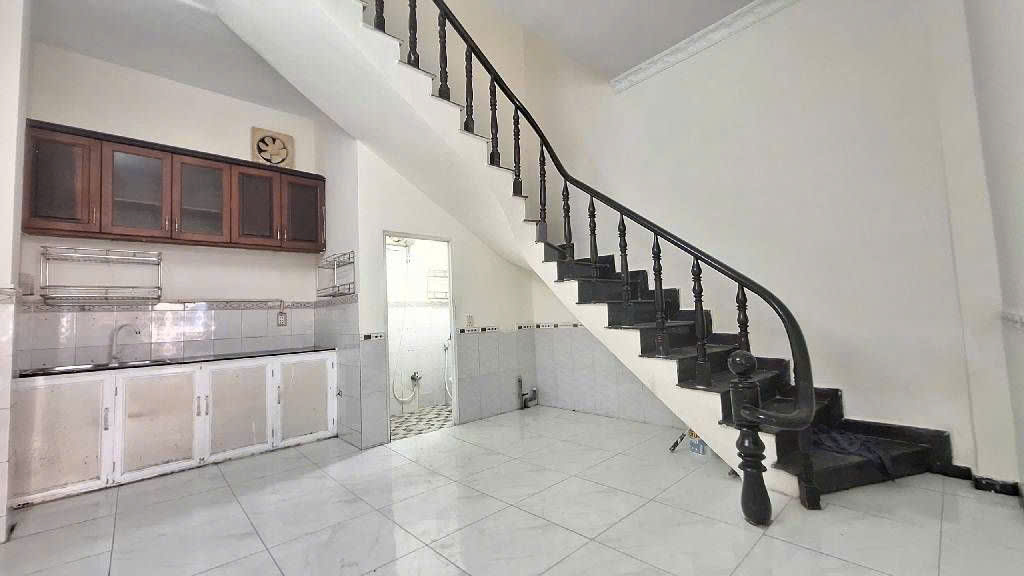 Hẻm nhựa xe tải Trần Thánh Tông - 2 tầng  - 64m2 - 4 x 16, chỉ 7,4 tỷ.