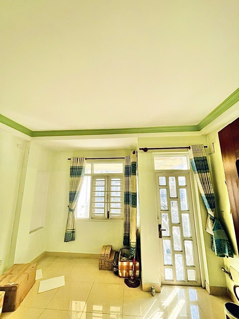 Hẻm nhựa xe tải Phan Huy Ích - 63m2 - 4,5 x 14 - 4 tầng - Chỉ 8,65 tỷ.