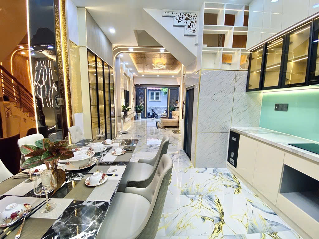 Hẻm xe hơi Huỳnh Văn Nghệ - 50m2 - 4 x 12,5 - 4 tầng - Chỉ 7,99 tỷ.